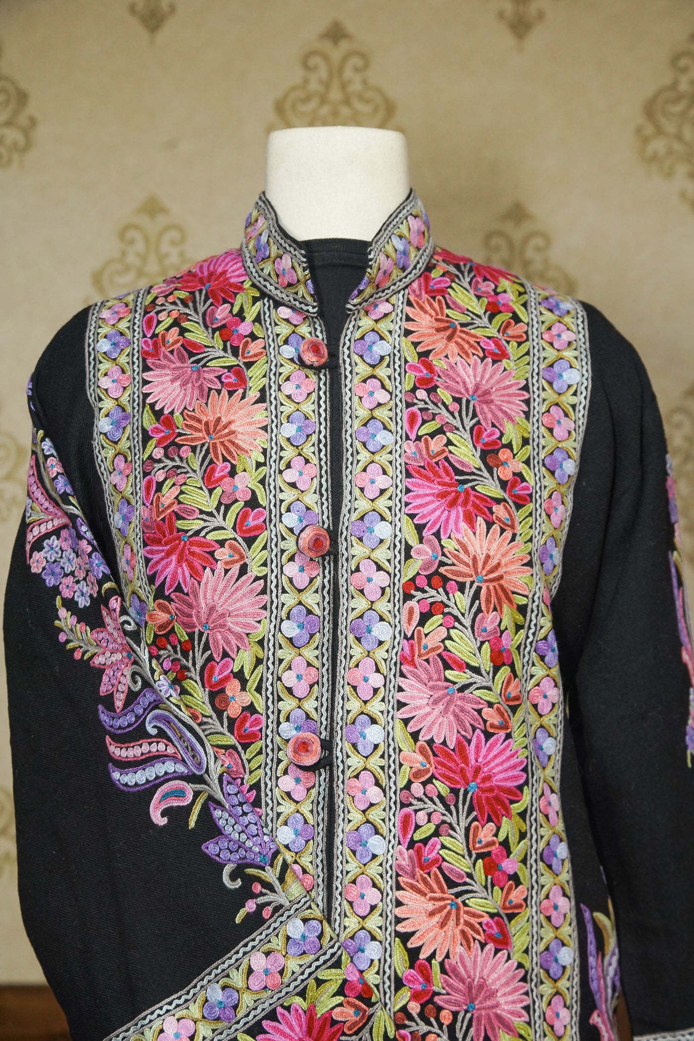 Ravishing Rangrez: Kashmiri Aari Floral Hand-Embroidered Jacket