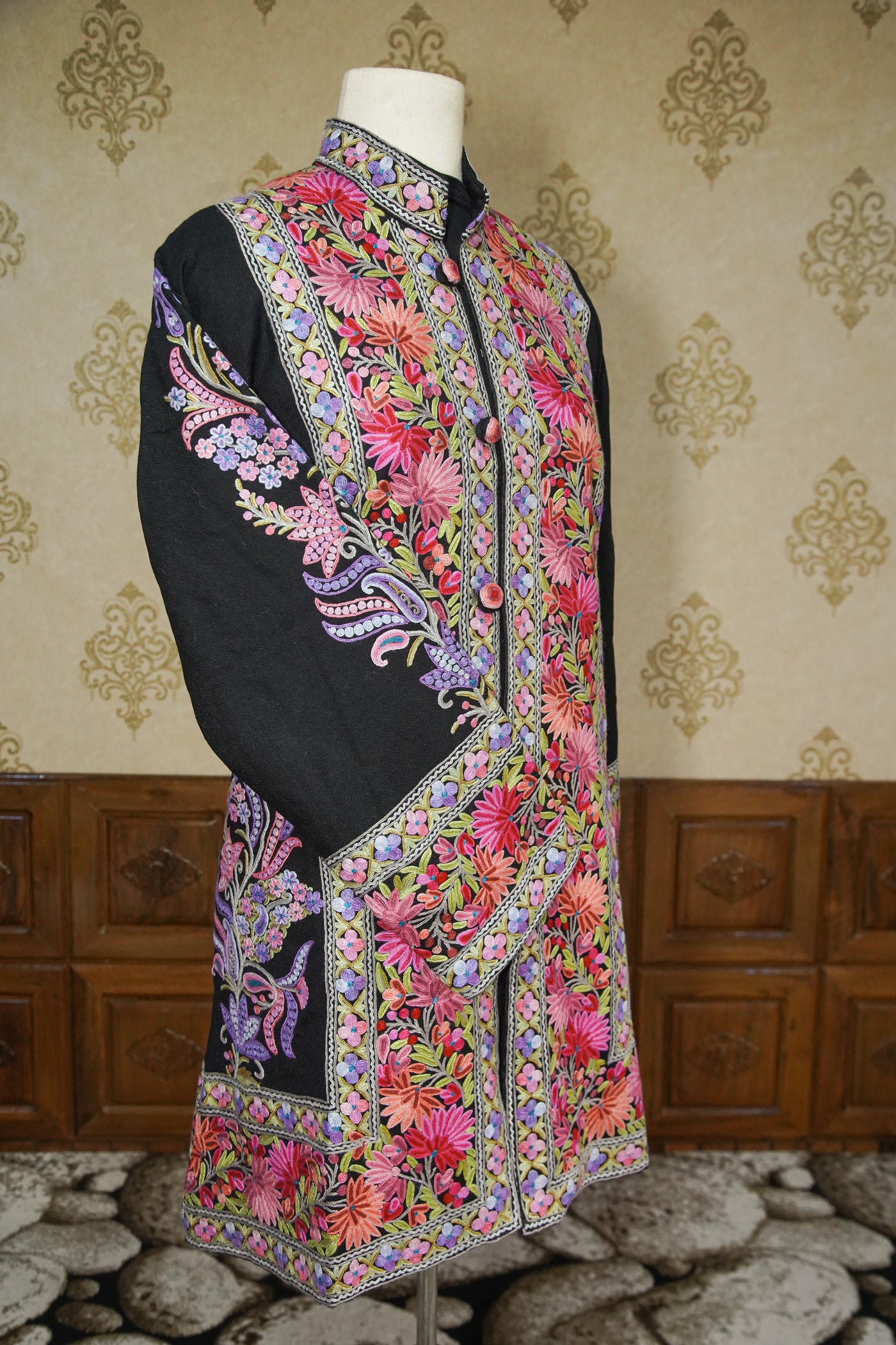 Ravishing Rangrez: Kashmiri Aari Floral Hand-Embroidered Jacket