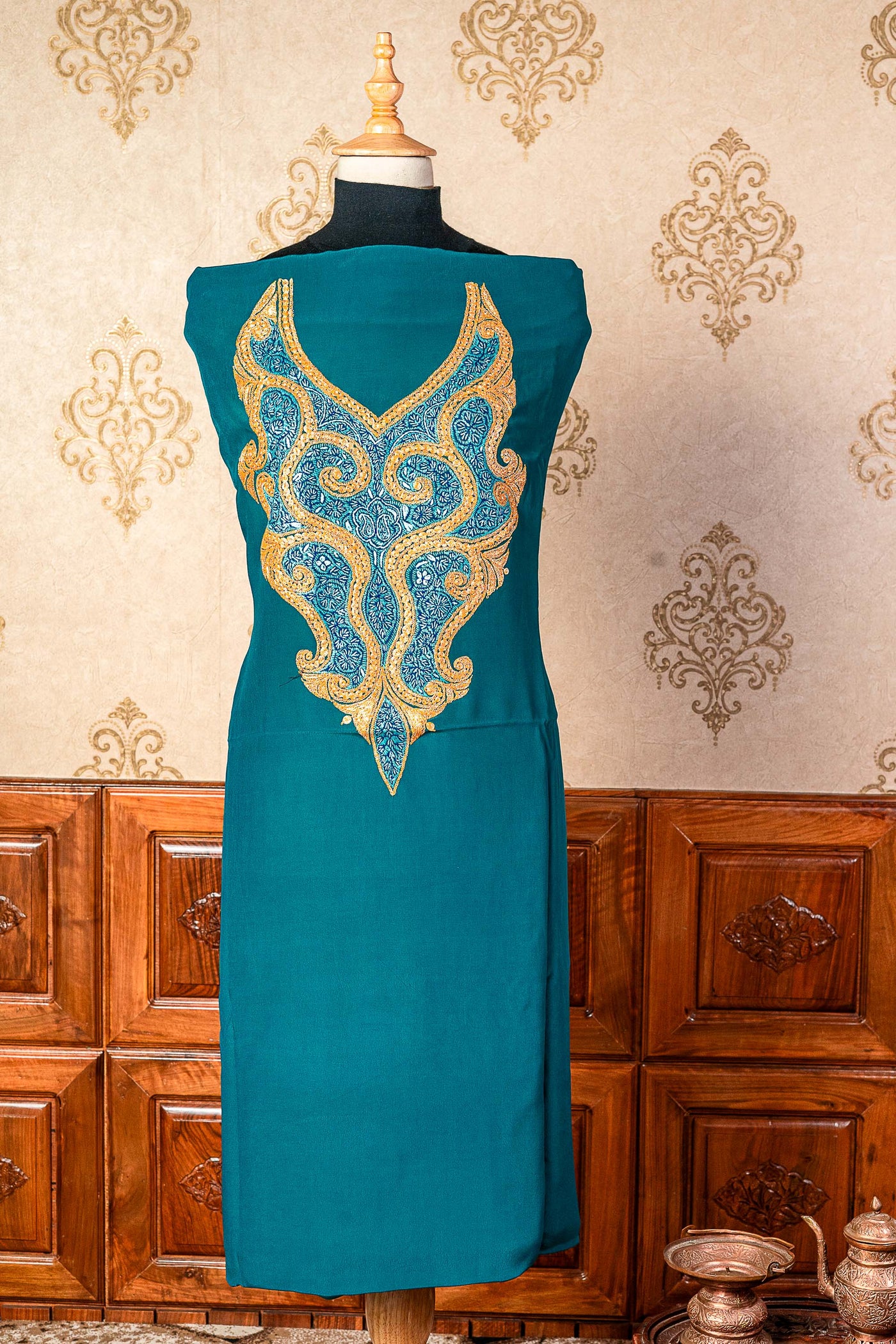 Turquoise Elegance: Sozni and Tilla Embroidered Kashmiri Suit - KashmKari