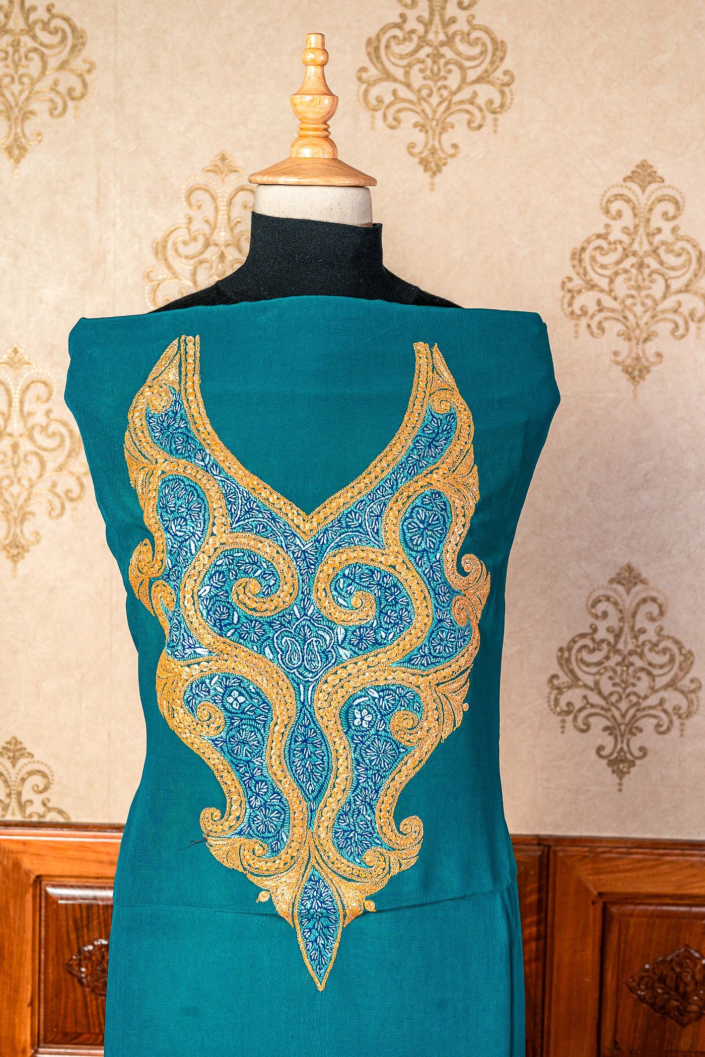 Turquoise Elegance: Sozni and Tilla Embroidered Kashmiri Suit - KashmKari