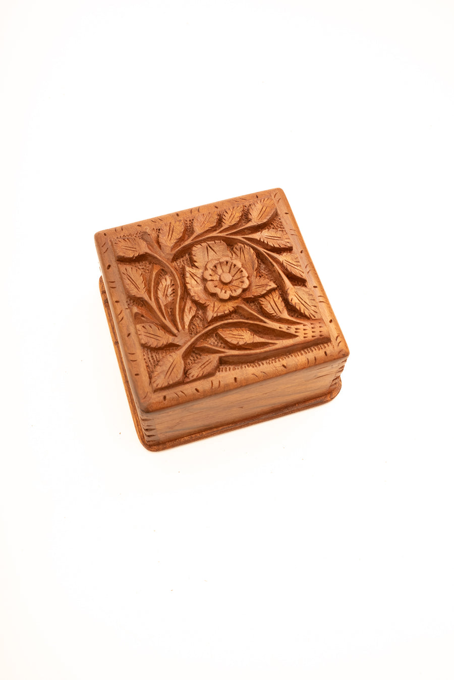 Size: 4" x 4" x 2" Hand Carved Walnut Wood Wooden Box