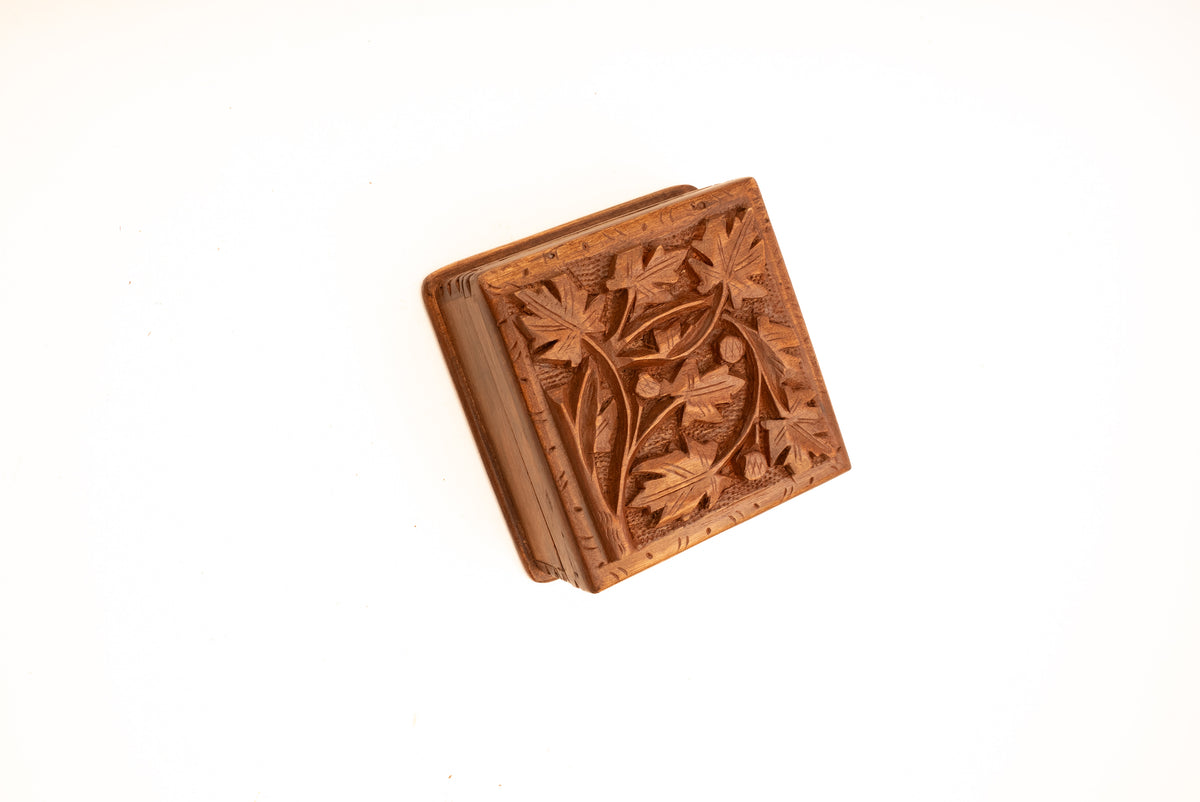 Size 4" x 4" x 2": Hand Carved Walnut Wood Wooden Box: Maple Leaf Garden