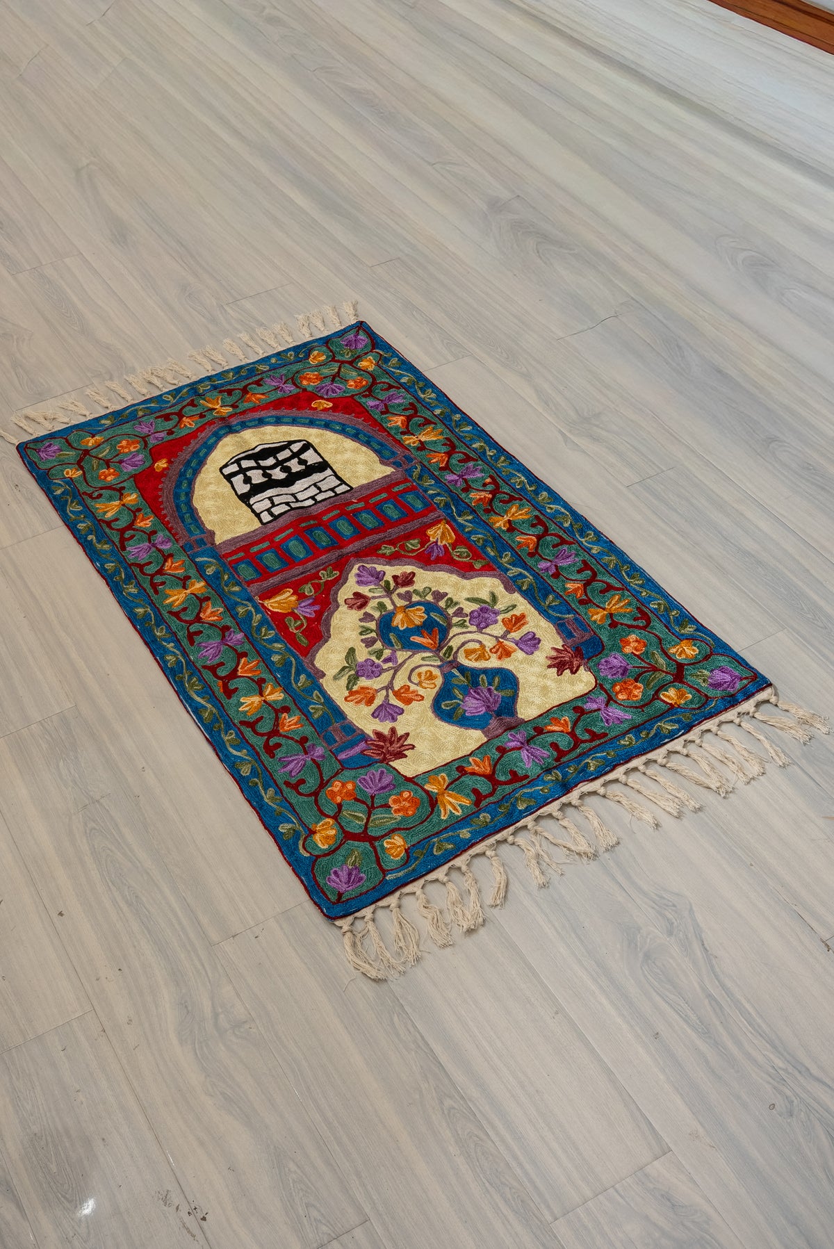 Emerald Arch Blossom: Hand Embroidered Jainimaz (Prayer Mat)
