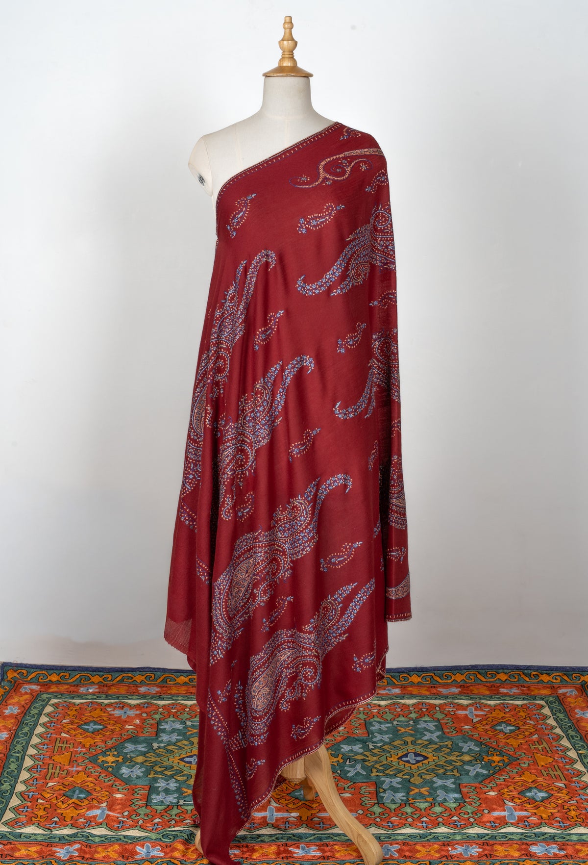 2.5 Yards | Shafaq-e-Tabassum — Sozni Hand-Embroidered Shawl in Deep Cocoa with Paisley Medallions