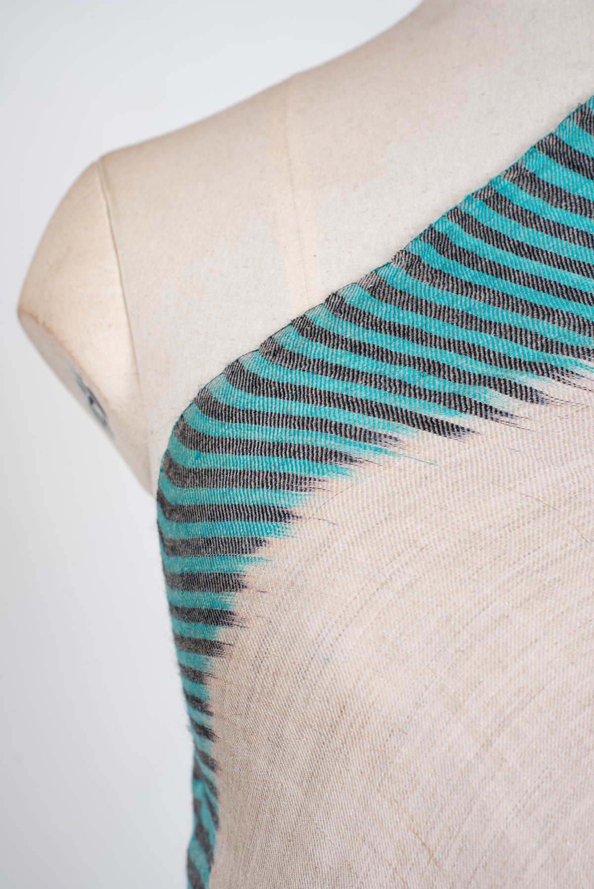 Turquoise Tide Flow: Pure Pashmina Ikat Shawl