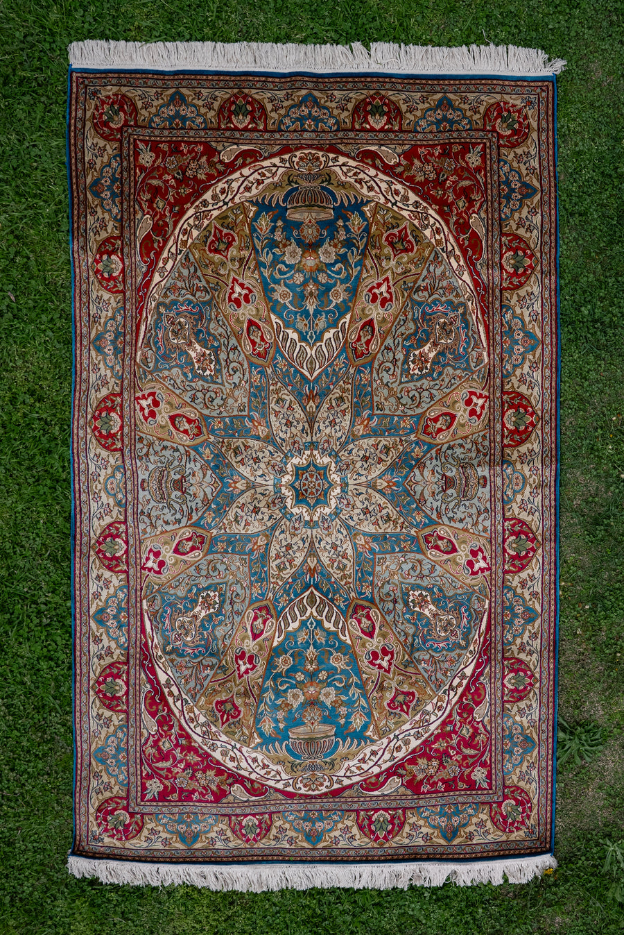 6ft x 4ft: Royal Azure Pavilion: Hand Knotted Mulberry silk on silk Kashmiri Carpet