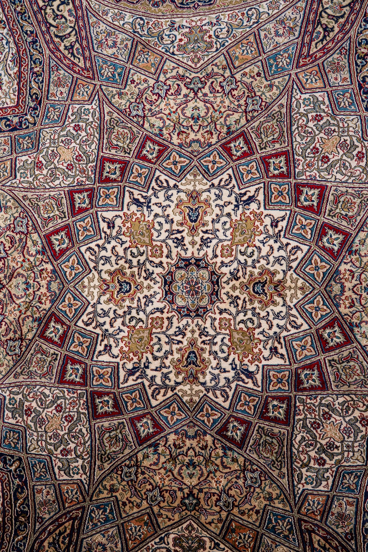 9ft x 6ft: Celestial Ivory Vault: Hand Knotted Mulberry silk on silk Kashmiri Carpet