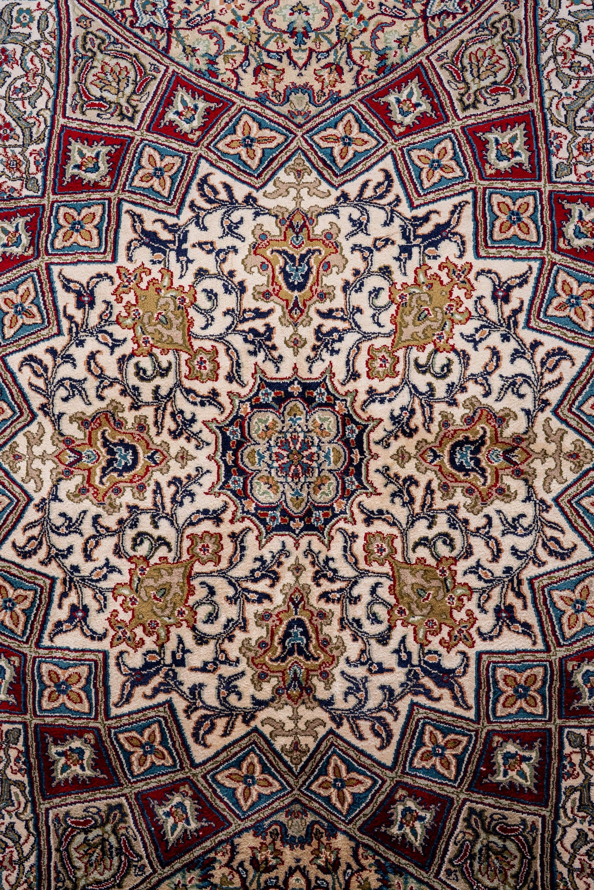 9ft x 6ft: Celestial Ivory Vault: Hand Knotted Mulberry silk on silk Kashmiri Carpet