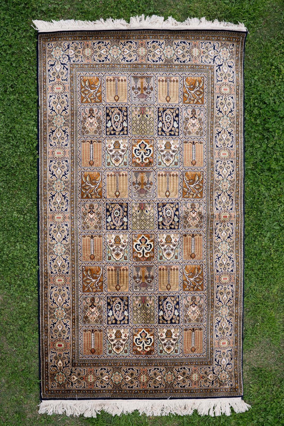 5ft x 3ft Heritage Mosaic Elegance: Hand Knotted Mulberry silk on silk Kashmiri Carpet