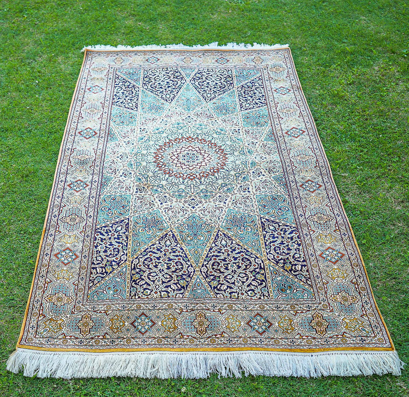 Pure Silk Kashmiri Carpet (3ft * 5ft) - KashmKari