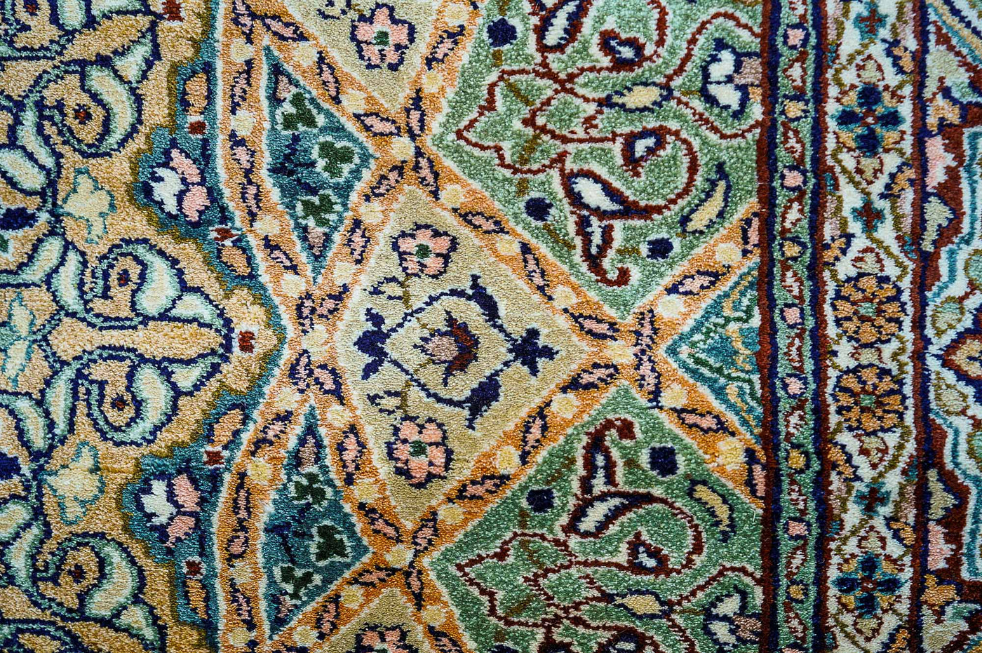 Pure Silk Kashmiri Carpet (3ft * 5ft) - KashmKari