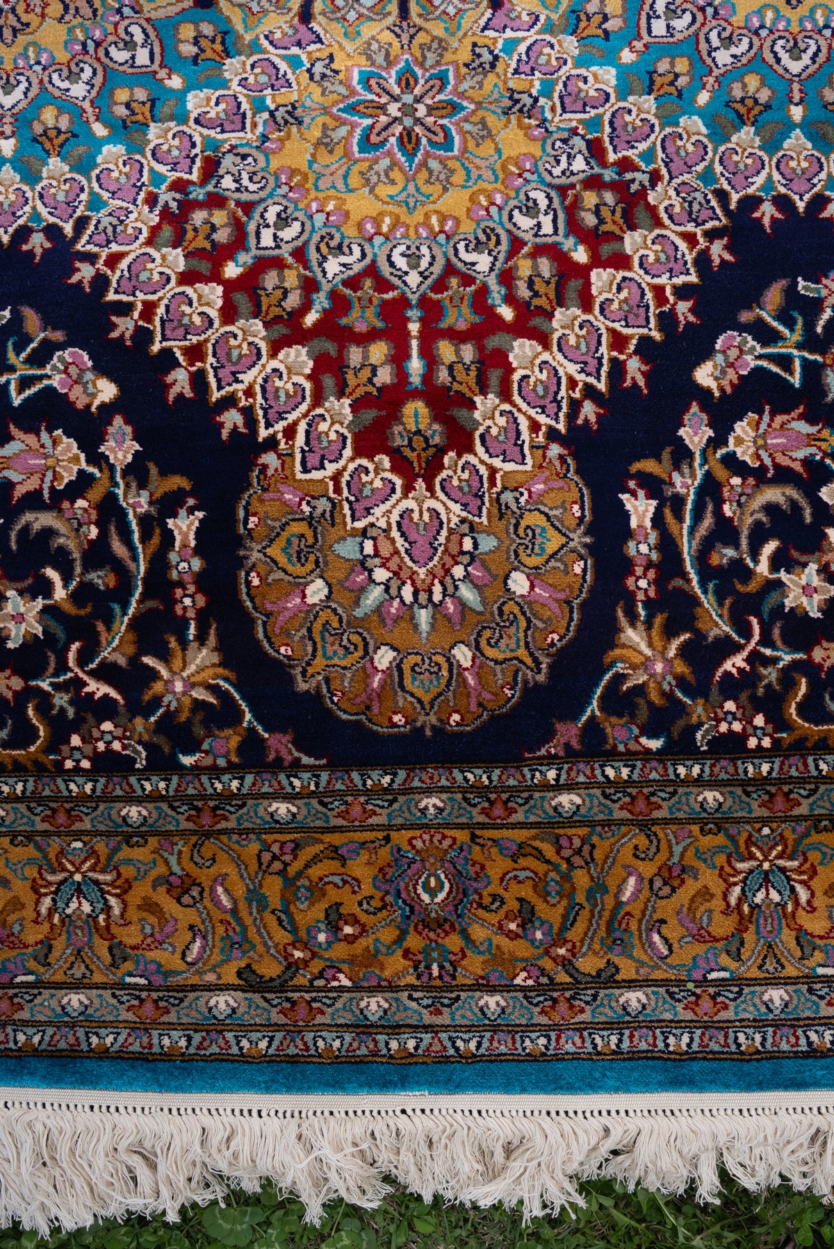 5ft x 3ft Regal Medallion Harmony: Hand Knotted Mulberry silk on silk Kashmiri Carpet
