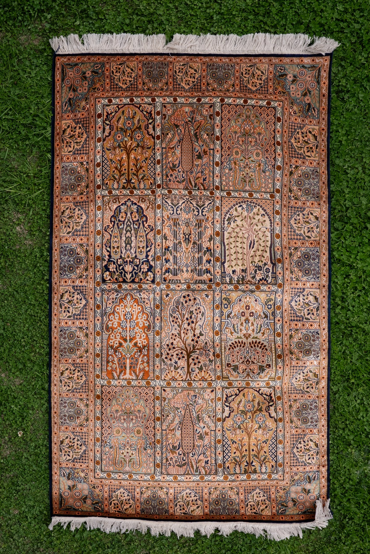 5ft x 3ft Classic Garden Panel Tapestry: Hand Knotted Mulberry silk on silk Kashmiri Carpet