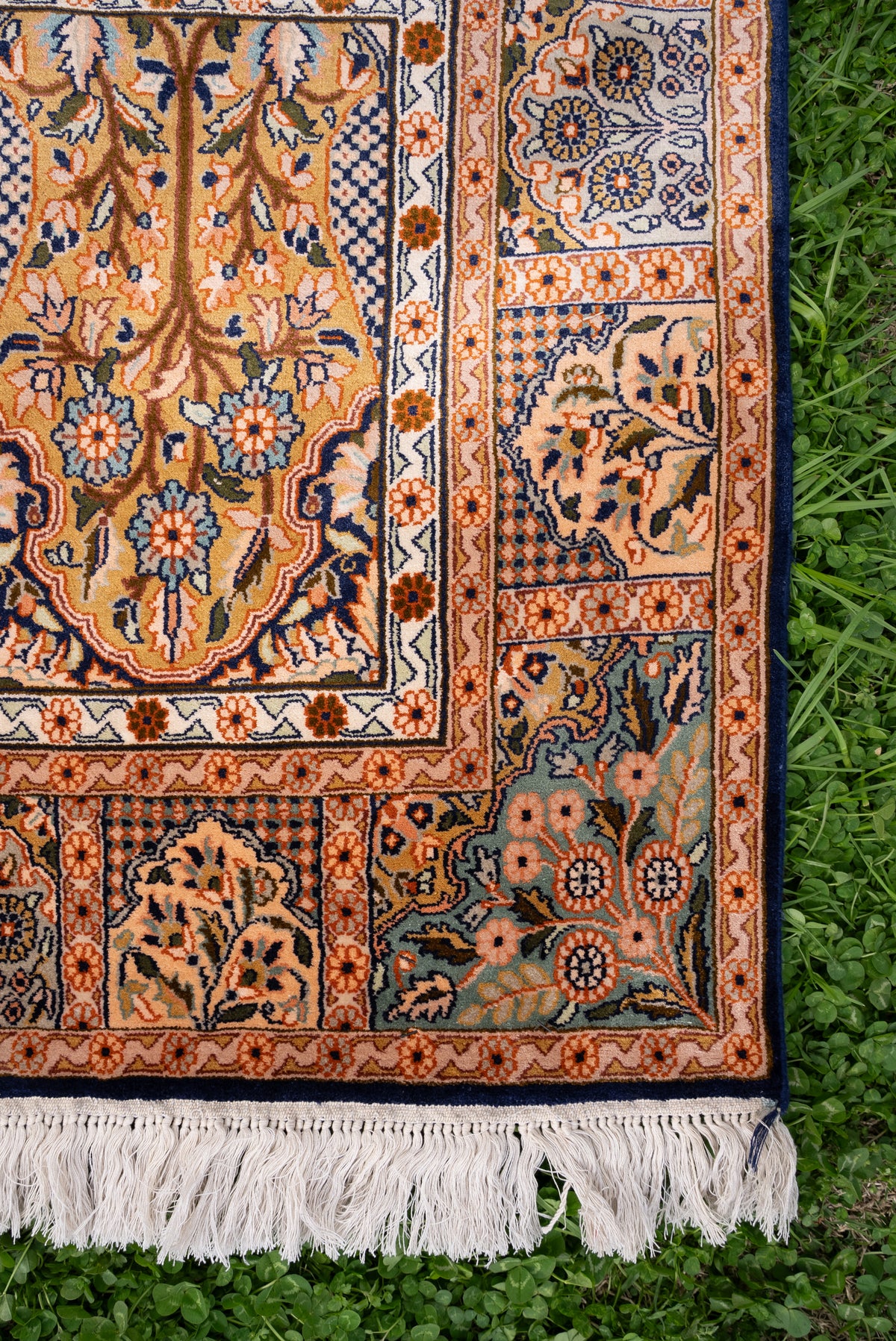 5ft x 3ft Classic Garden Panel Tapestry: Hand Knotted Mulberry silk on silk Kashmiri Carpet