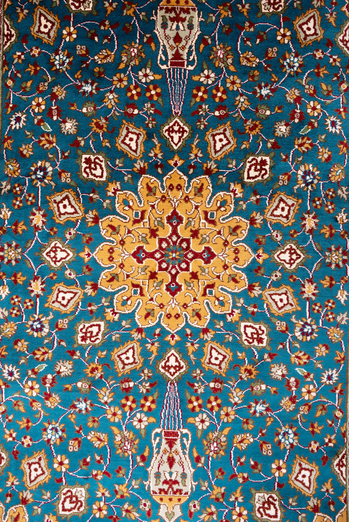 2.5ft x 4ft: Hand Knotted Mulberry silk on silk Kashmiri Carpet