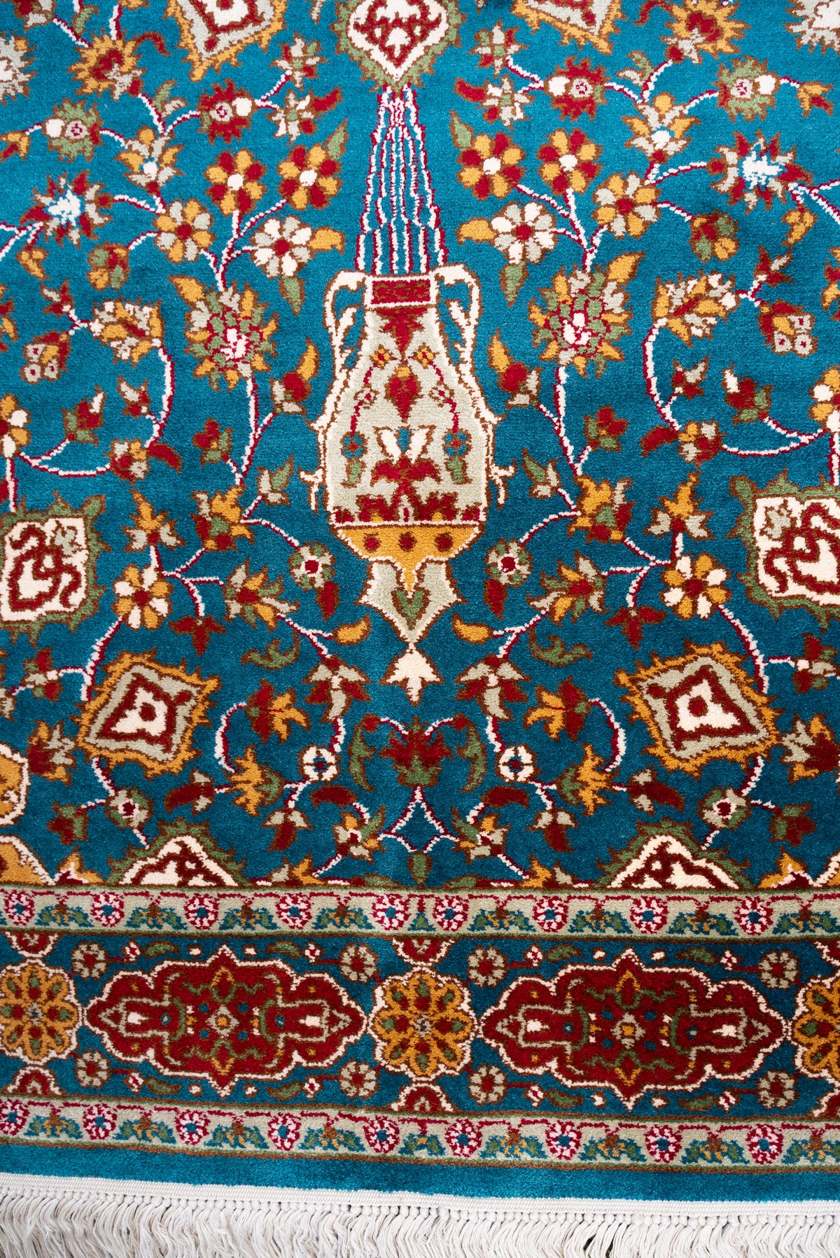 2.5ft x 4ft: Hand Knotted Mulberry silk on silk Kashmiri Carpet
