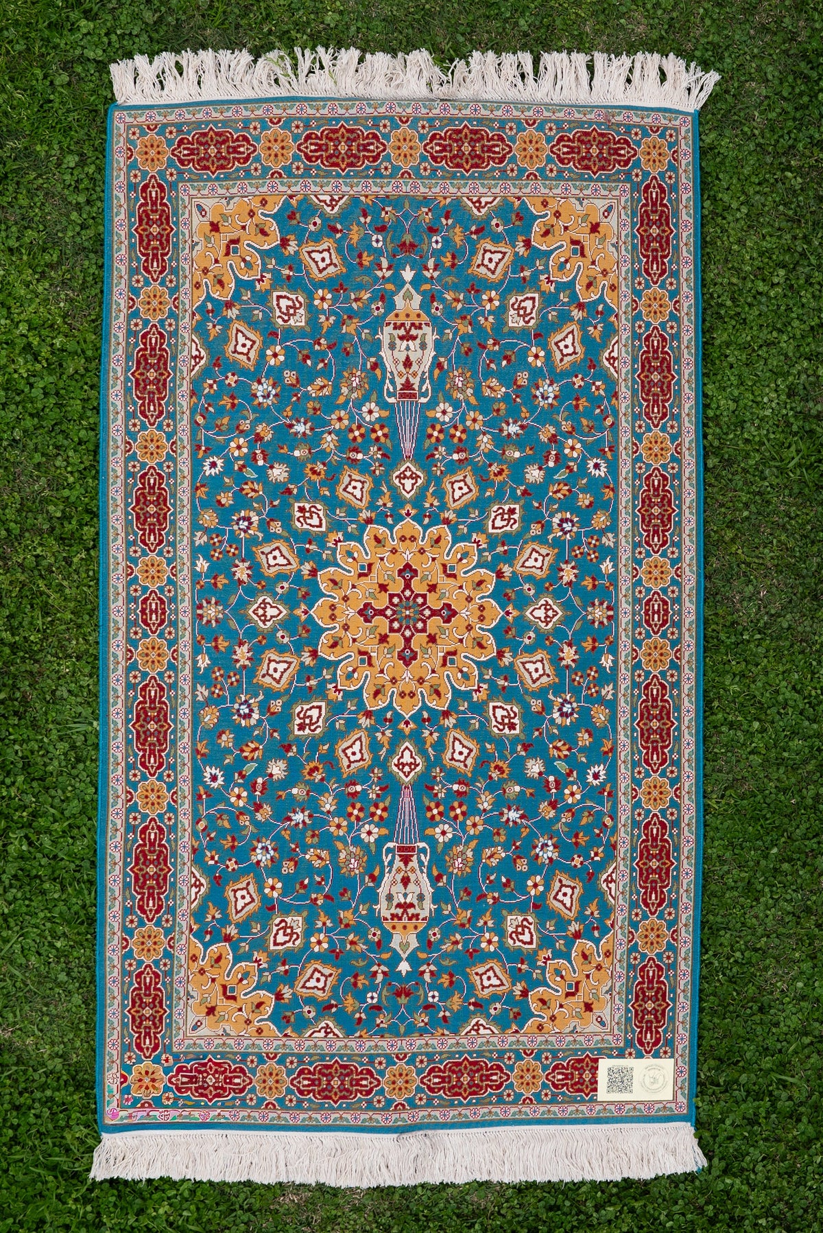 2.5ft x 4ft: Hand Knotted Mulberry silk on silk Kashmiri Carpet