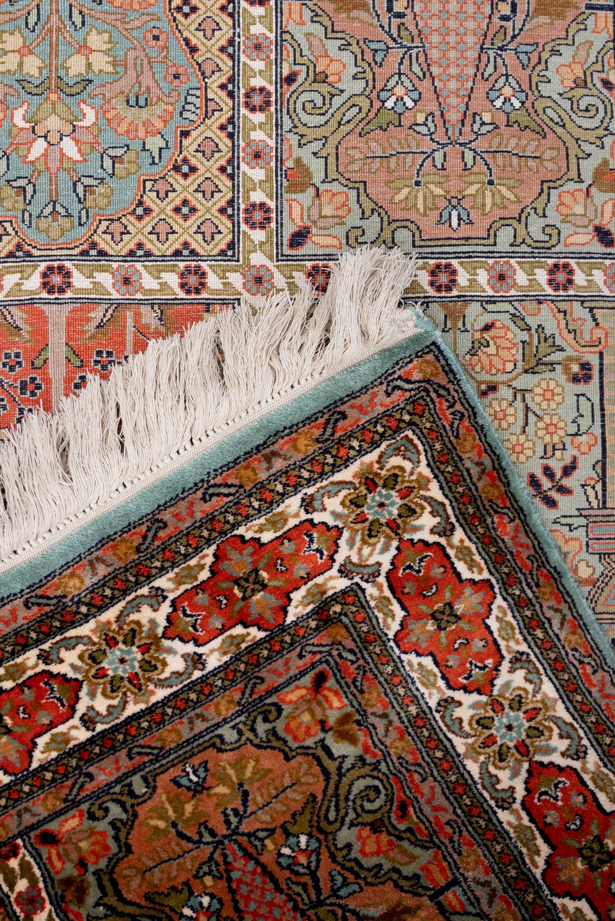 2.5ft x 4ft: Hand Knotted Mulberry silk on silk Kashmiri Carpet