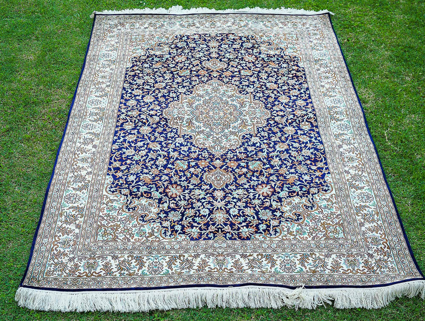 Pure Silk Kashmiri Carpet 4ft * 6ft (48" * 72")