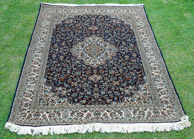 Pure Silk Kashmiri Carpet 4ft * 6ft (48" * 72")