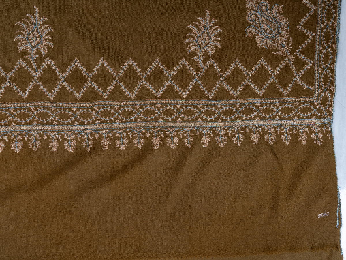 2.5 Yards Pure Pashmina Shawl with Sozni Hand Embroidered Delicate Floral Accents