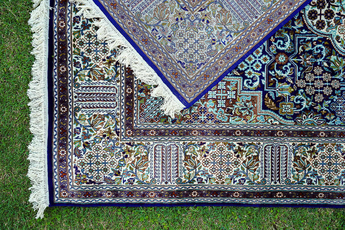 Pure Silk Kashmiri Carpet 4ft* 6ft (48" * 72")