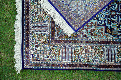Pure Silk Kashmiri Carpet 4ft* 6ft (48" * 72")
