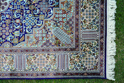 Pure Silk Kashmiri Carpet 4ft* 6ft (48" * 72")