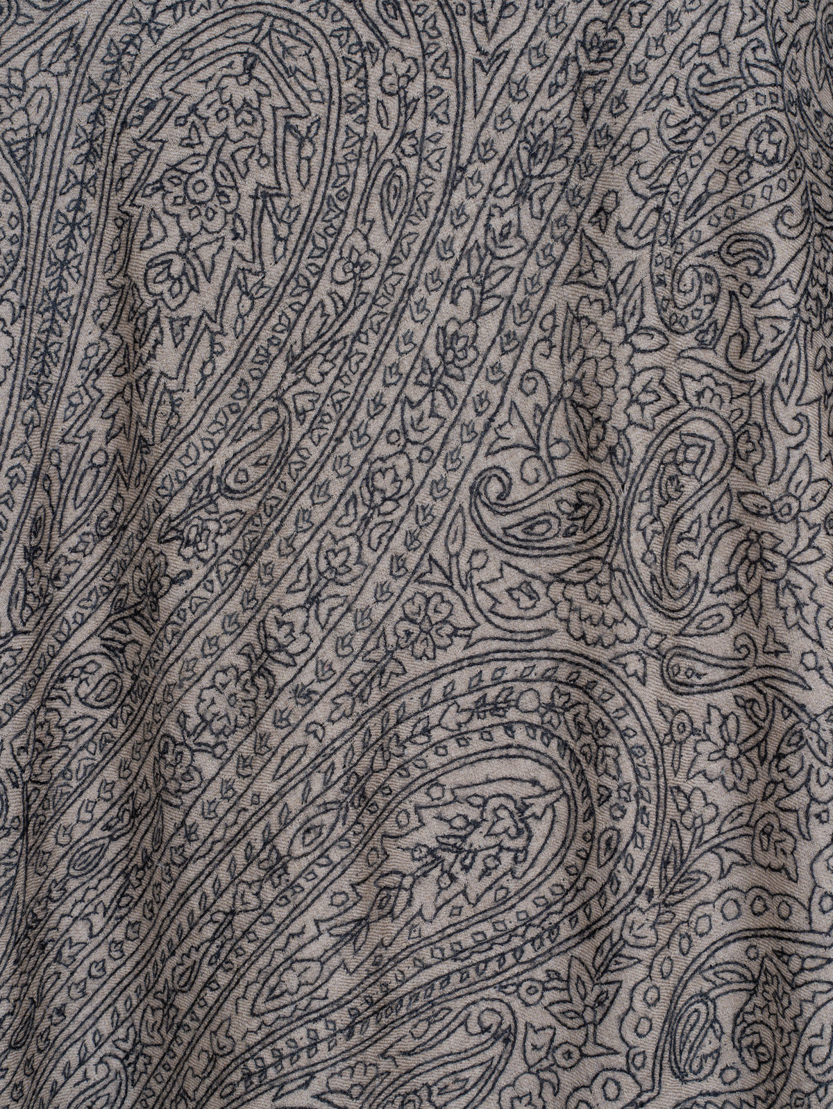 2.5 yards Pure Pashmina Shawl with Sozni Hand Embroidered Paisley Tapestry