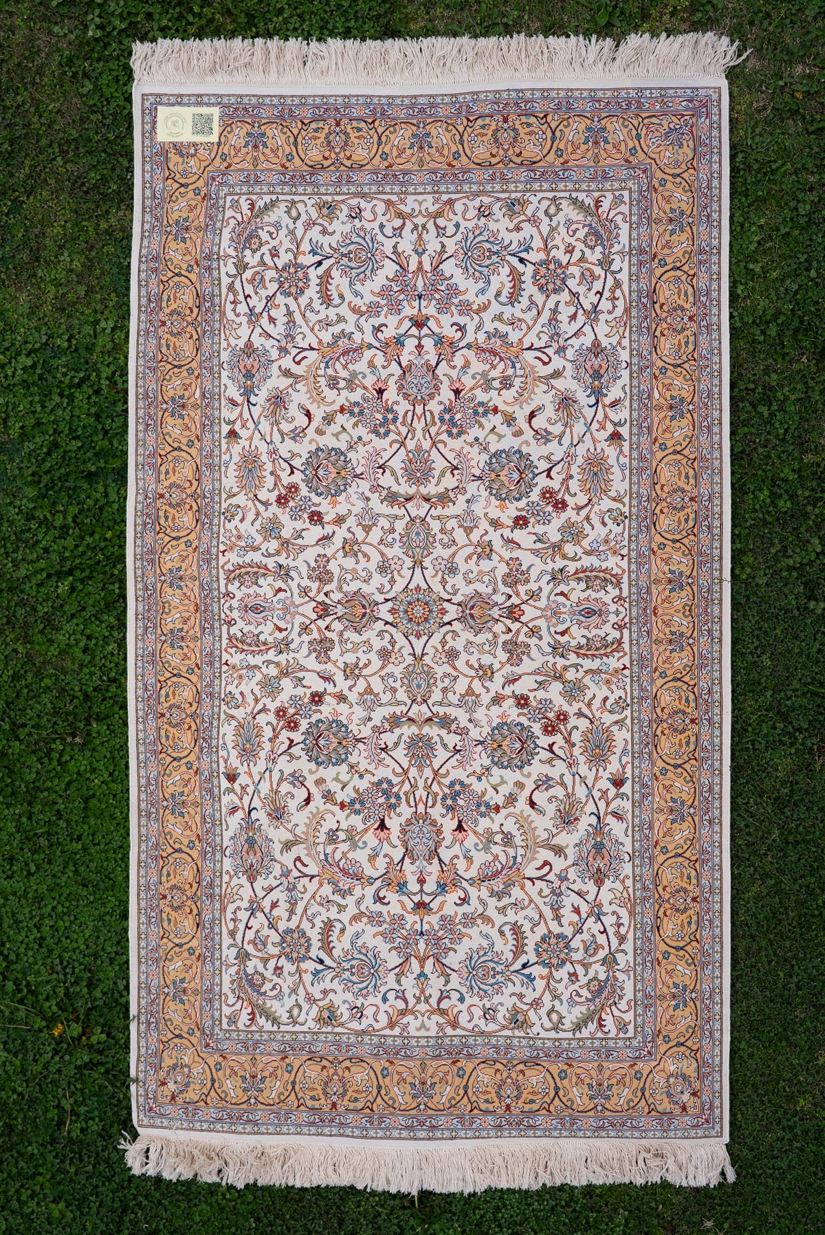 5ft x 3ft Hand Knotted Mulberry silk on silk Kashmiri Carpet