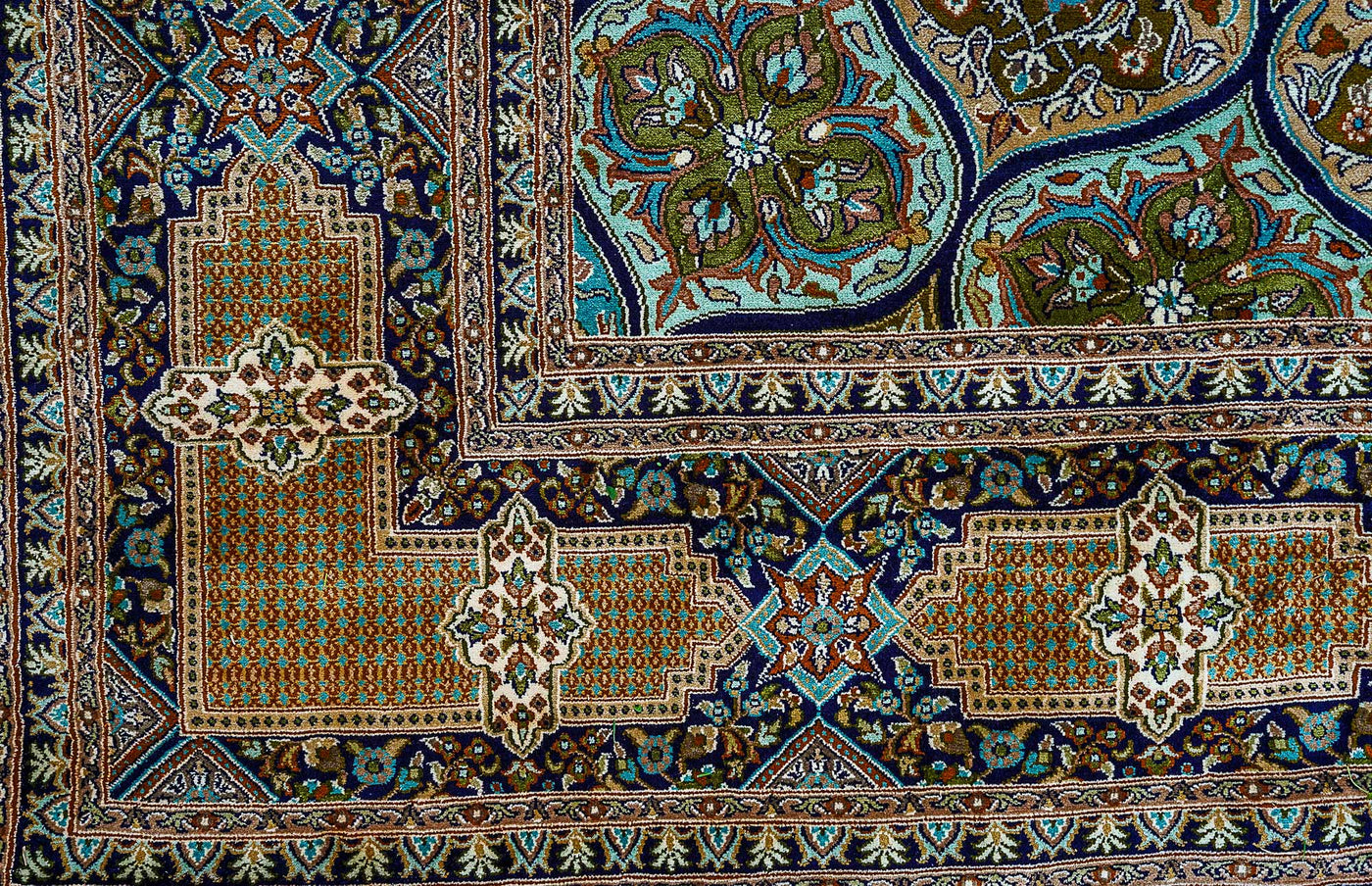 Pure Silk Kashmiri Carpet 6ft* 9ft (72" * 108")