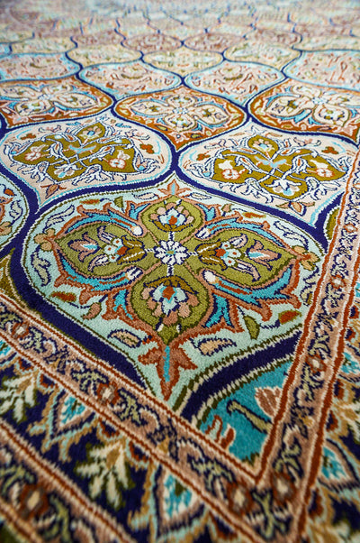 Pure Silk Kashmiri Carpet 6ft* 9ft (72" * 108")
