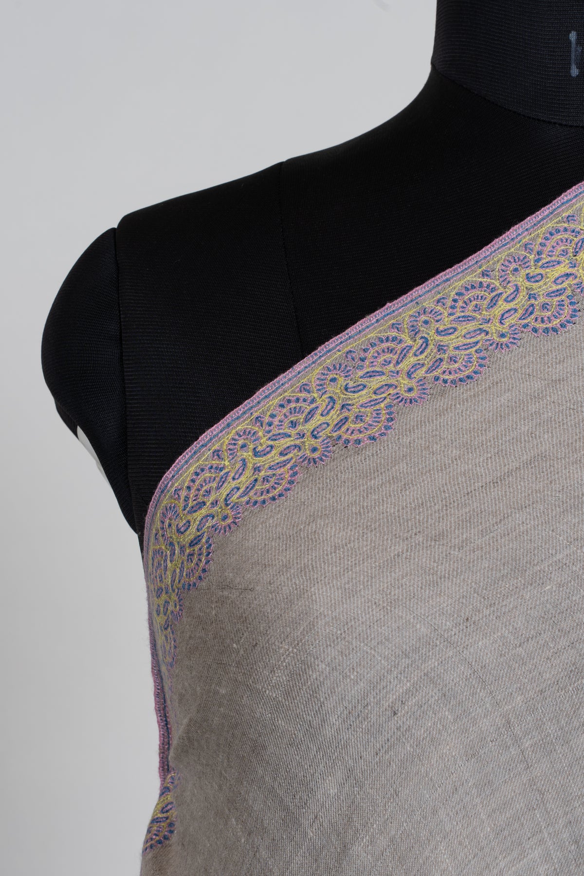 2.5 yards Pure Pashmina Shawl with Sozni Hand Embroidered Delicate Lace Borders
