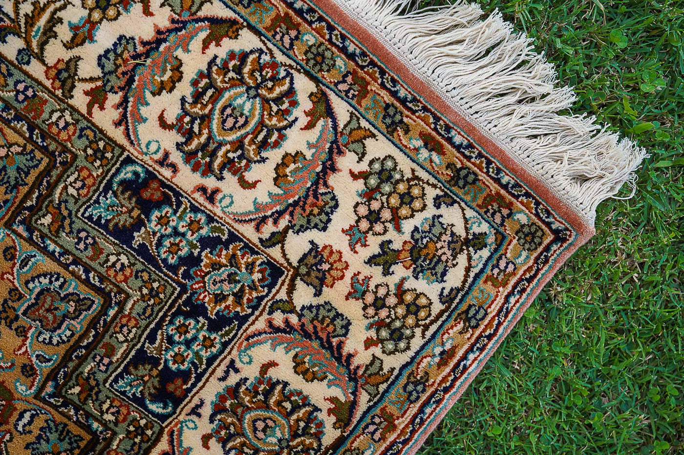 Pure Silk Kashmiri Carpet 3ft* 5ft (36" * 60")