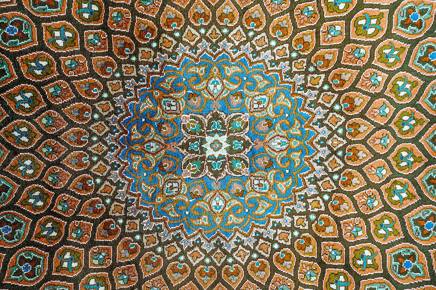 Pure Silk Kashmiri Carpet 2.5ft* 4ft (30" * 48")