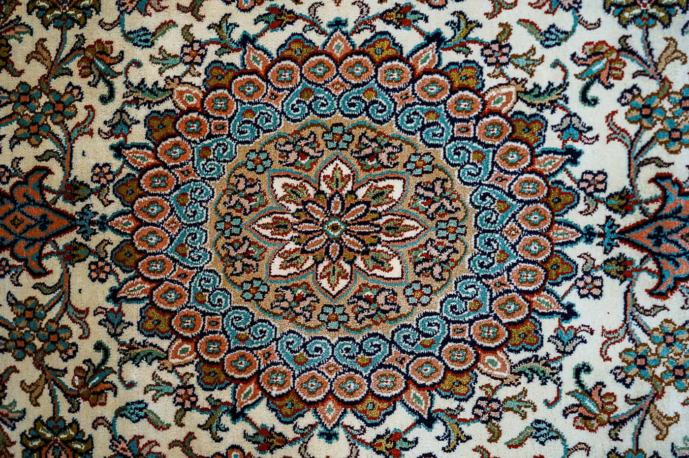 Pure Silk Kashmiri Carpet 2.5ft* 7ft (30" * 84")