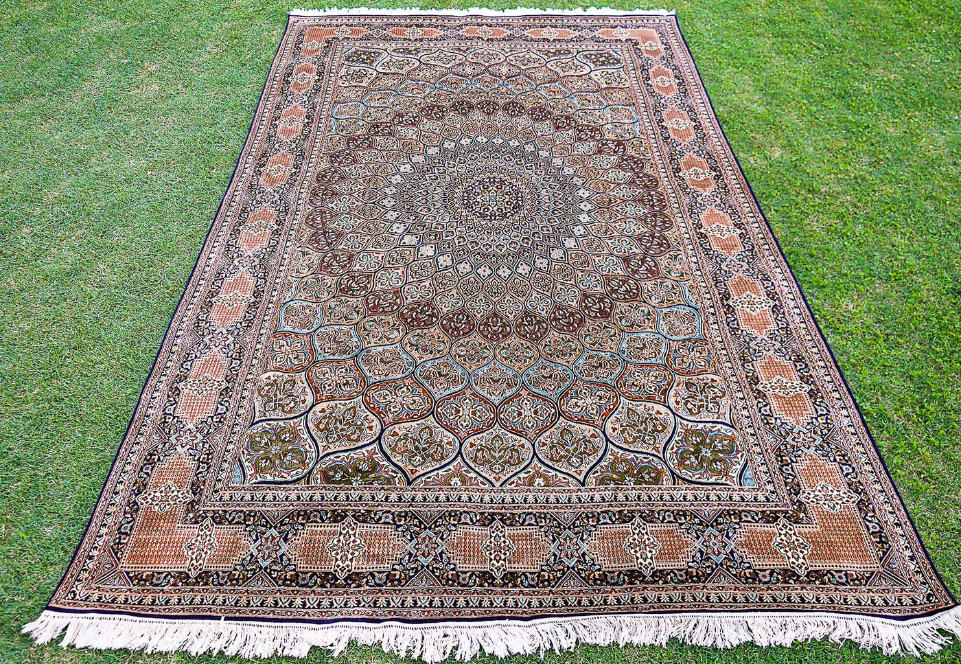 Pure Silk Kashmiri Carpet 6ft* 9ft (72" * 108")