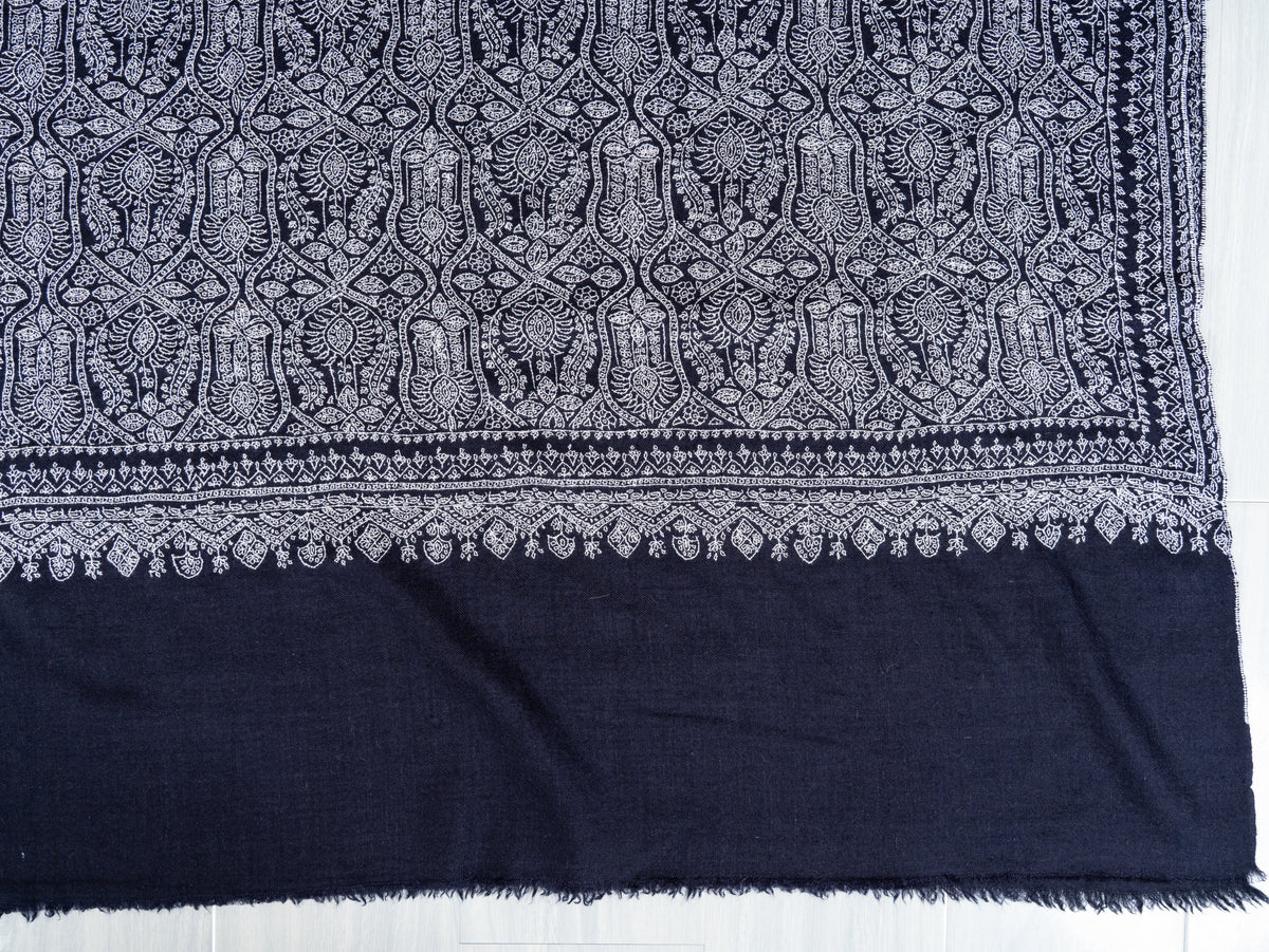 Silver Labyrinth Pure Pashmina Shawl with Sozni Hand Embroidered Ornamental Floral Patterns