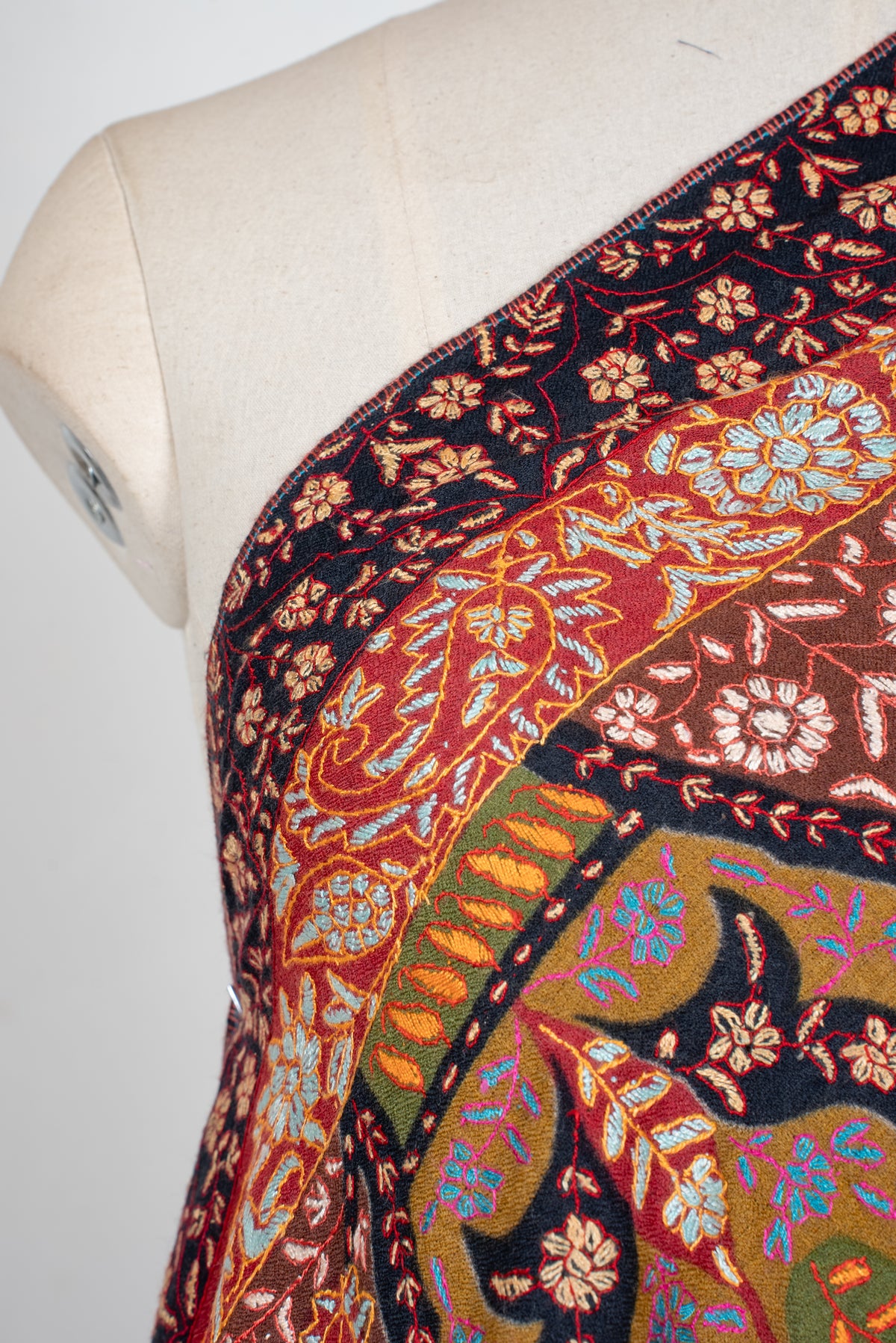 2.5 Yards Kalamkari Pure Pashmina Hand Embroidered Shawl: Saffron Mosaic Reverie