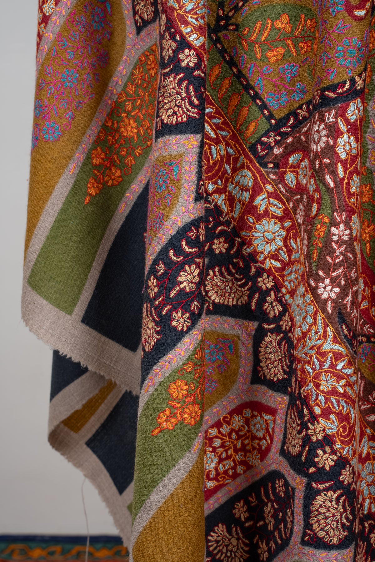 2.5 Yards Kalamkari Pure Pashmina Hand Embroidered Shawl: Saffron Mosaic Reverie