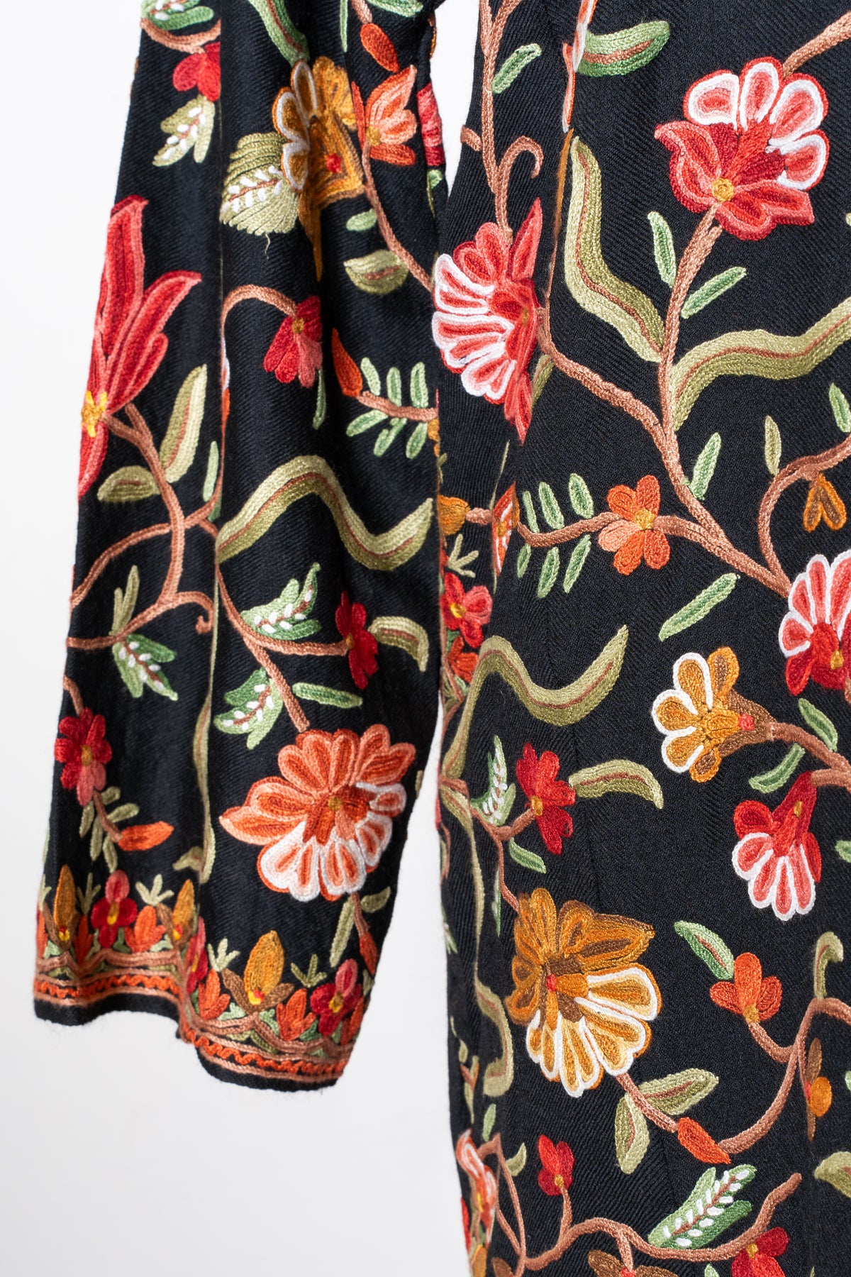 Midnight Floral Garden: Aari Hand Embroidered Fine Merino Wool Pheran