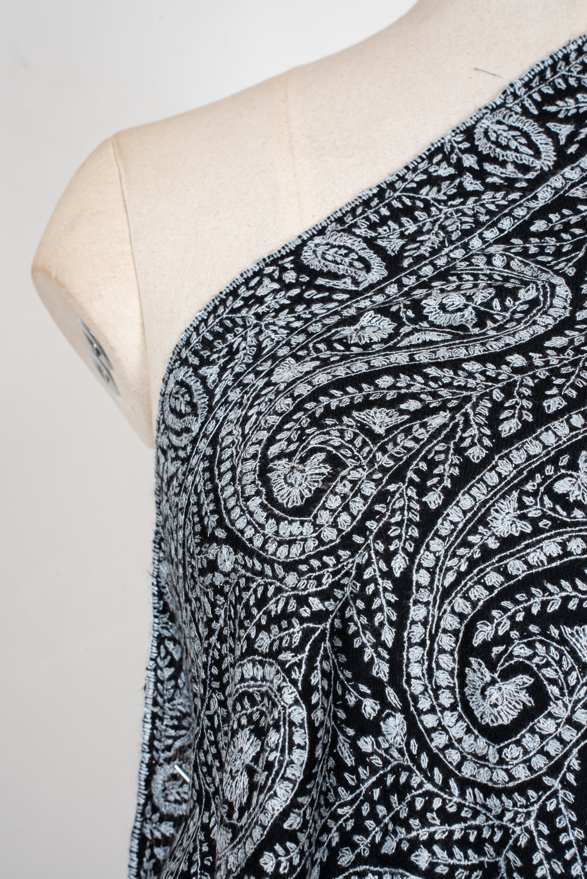 Noir Paisley Symphony: Pure Pashmina Hand Embroidered Shawl