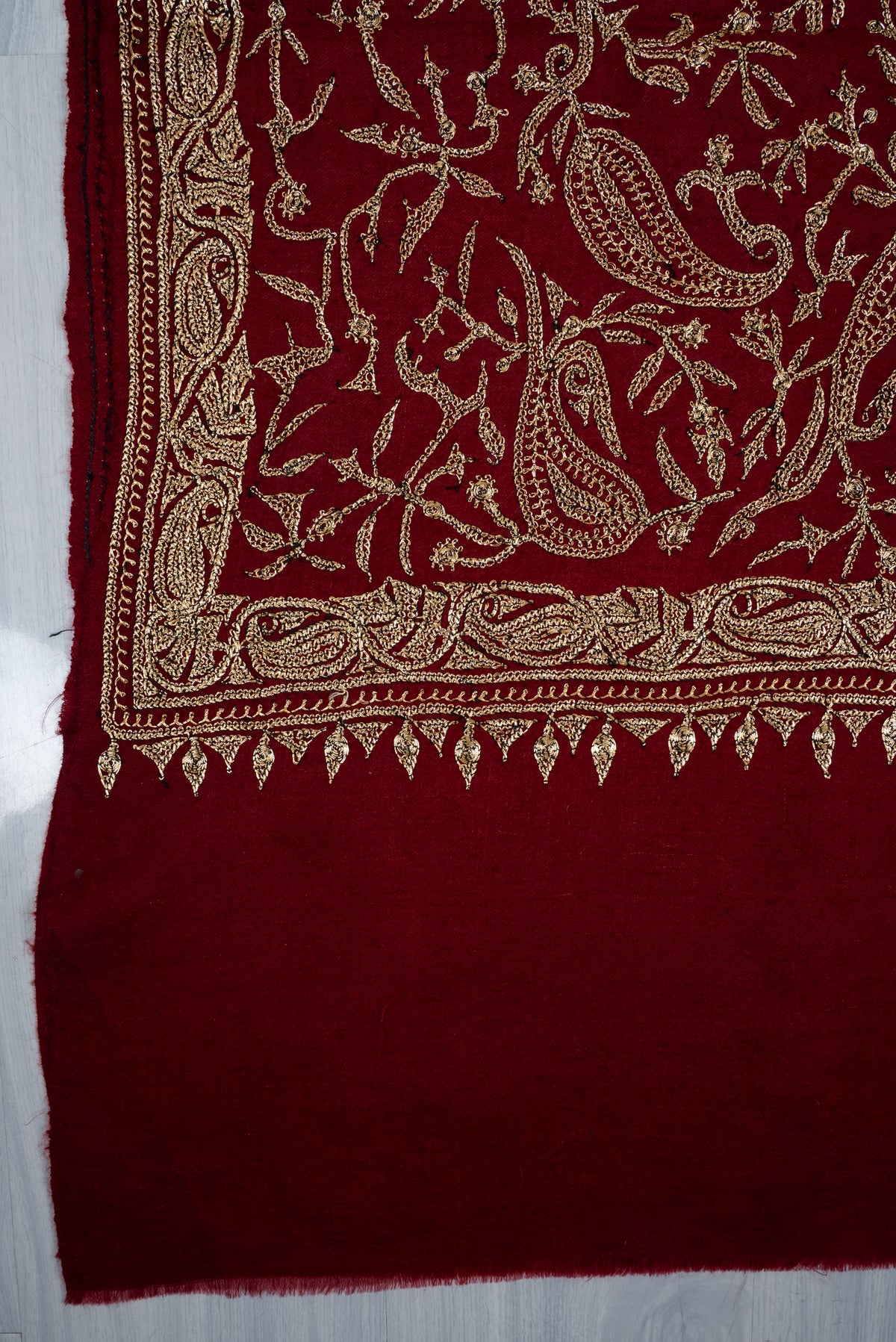 Tilla Hand Embroidered Pure Pashmina Shawl