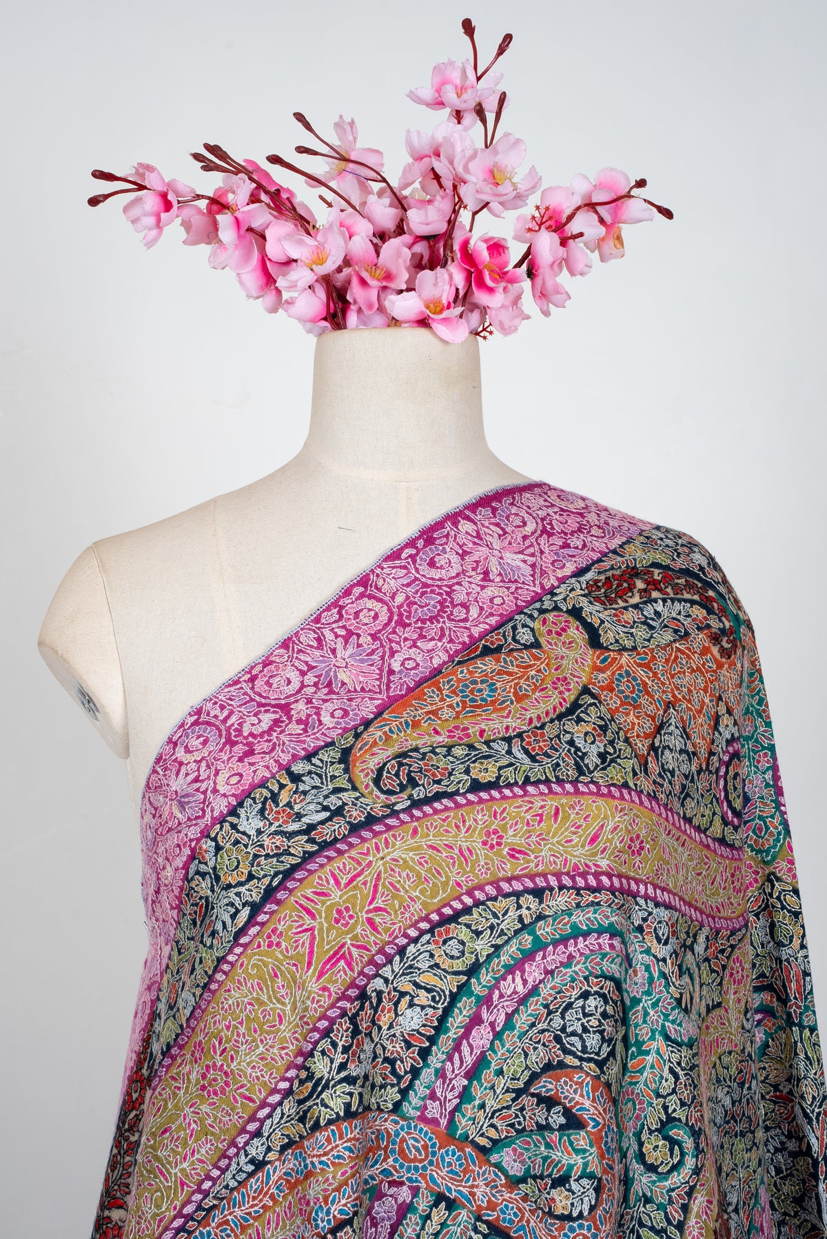 Royale Paisley Tapestry: Kalamkari Pure Pashmina Hand Embroidered Shawl
