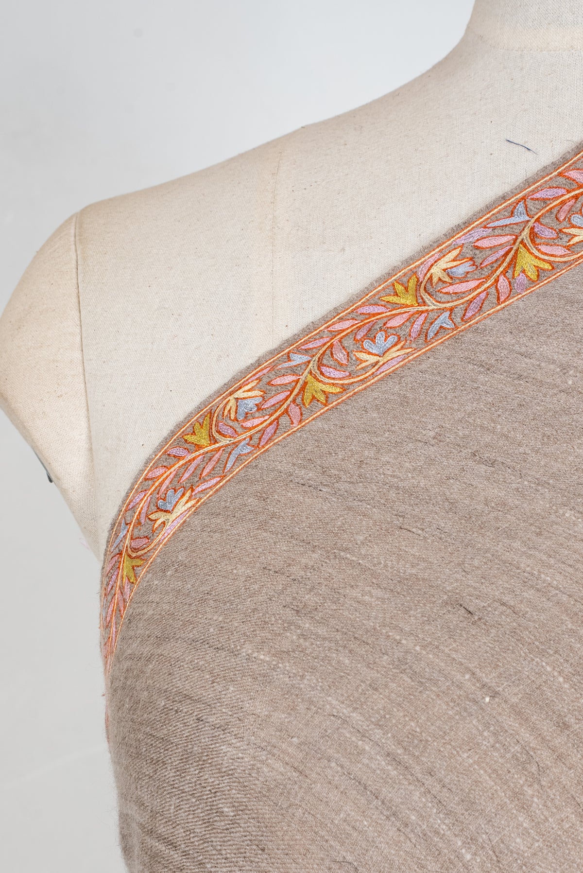 Desert Blush Paisley: Pure Pashmina Hand Embroidered Shawl
