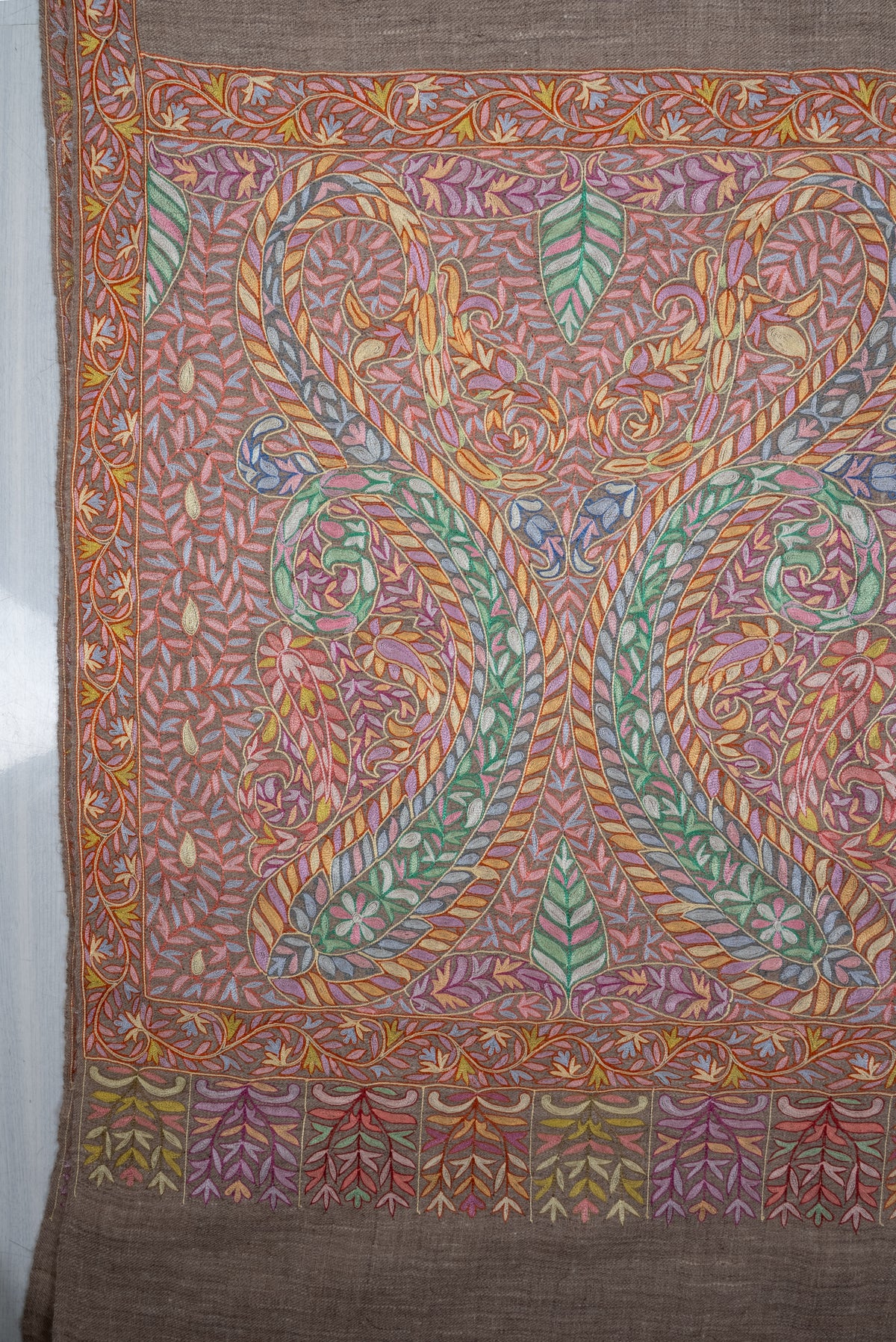 Desert Blush Paisley: Pure Pashmina Hand Embroidered Shawl