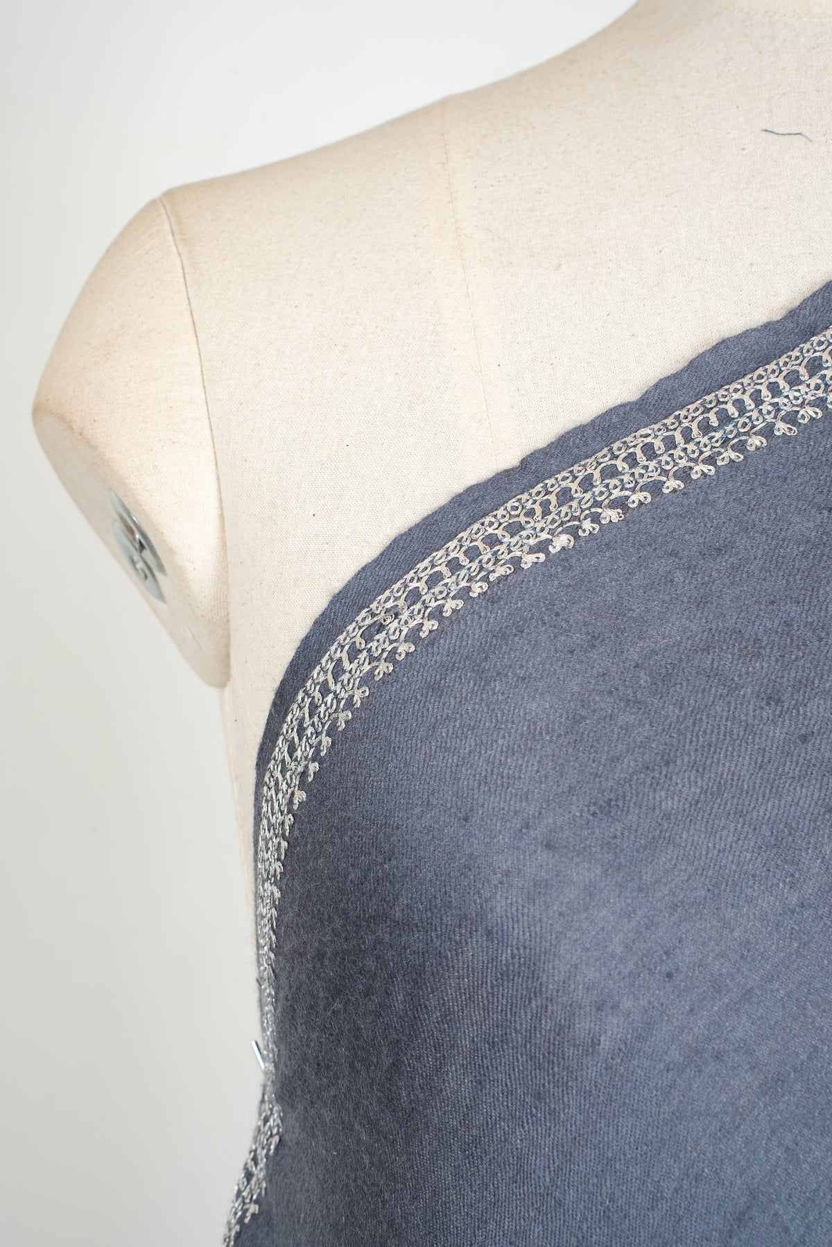Silver Mist Elegance: Hand Tilla Embroidered Pure Pashmina Shawl