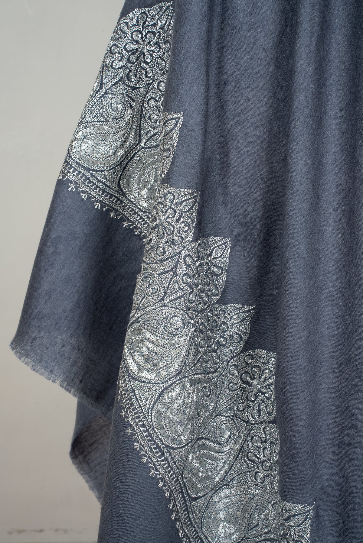 Silver Mist Elegance: Hand Tilla Embroidered Pure Pashmina Shawl