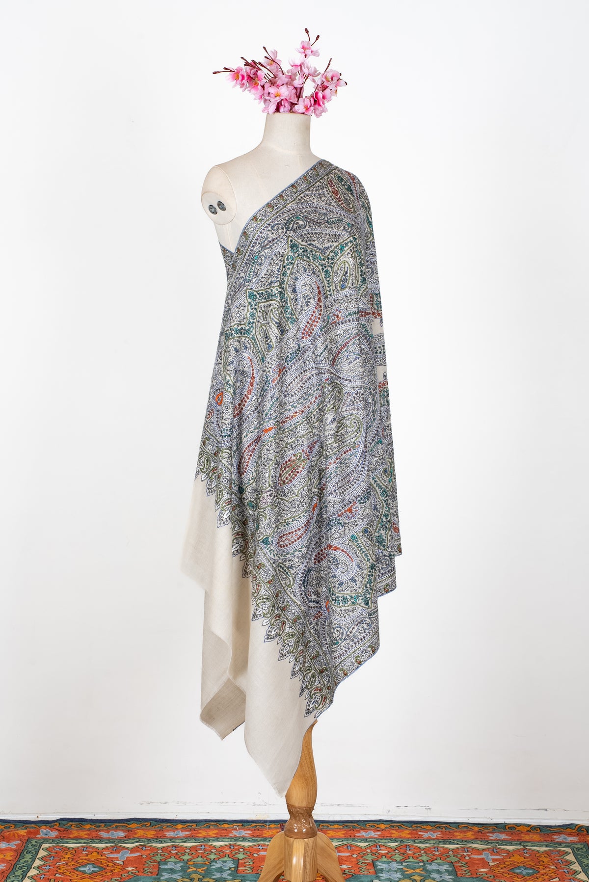 Ivory Celestial Paisley: Pure Pashmina Hand Embroidered Shawl