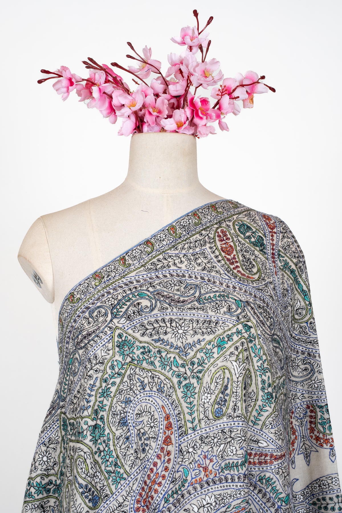 Ivory Celestial Paisley: Pure Pashmina Hand Embroidered Shawl